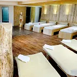 Srdiecko Hotel Tale