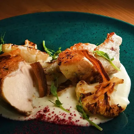 Srdiecko Szálloda Tále