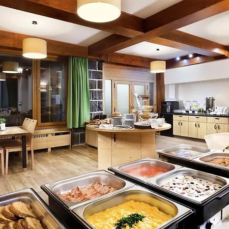 Srdiecko Szálloda Tále